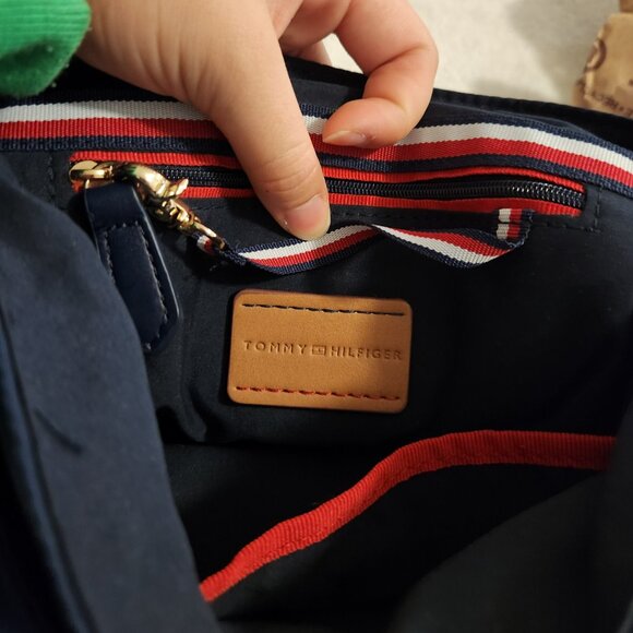 Tommy Hilfiger Blue Crossbody Bag - Picture 7 of 9